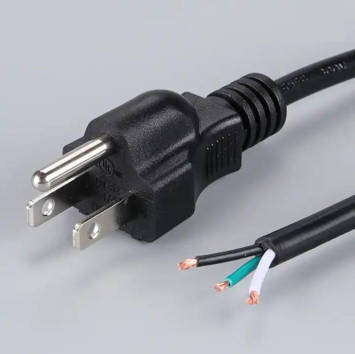 300V de Wisselstroomkoorden Drie Stop 3 de Machtskabel 18 AWG van Japan van de Kernenuitbreiding